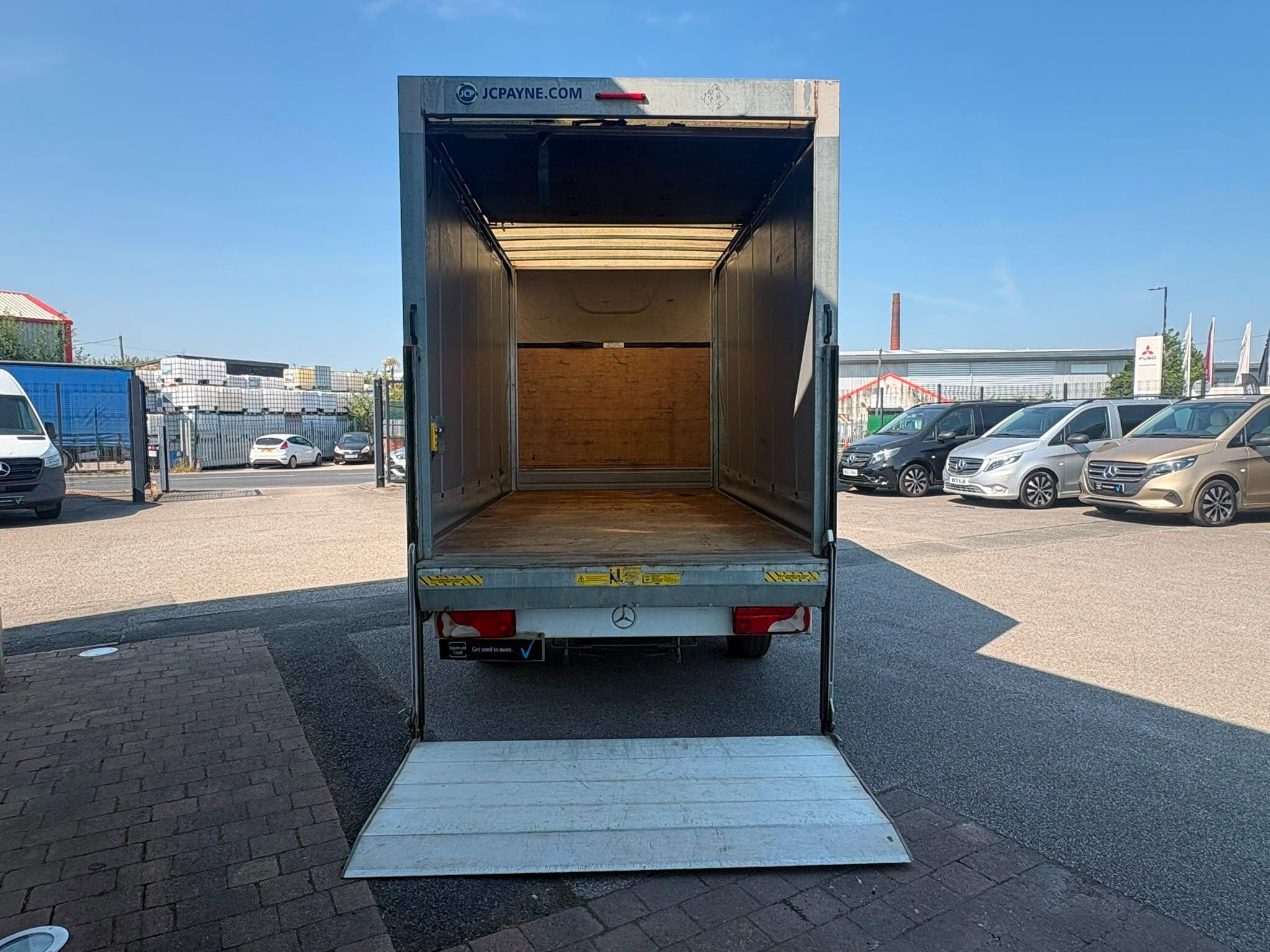 Mercedes-Benz Sprinter